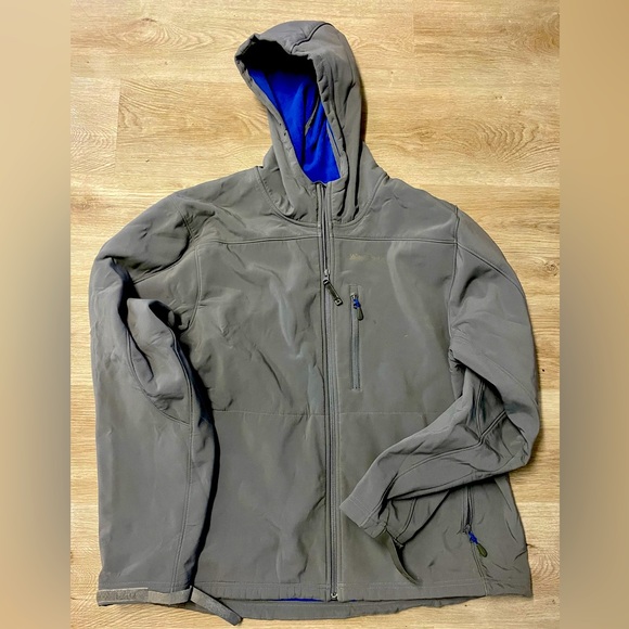 Used men’s XL wind river jacket in great condition - Picture 1 of 3